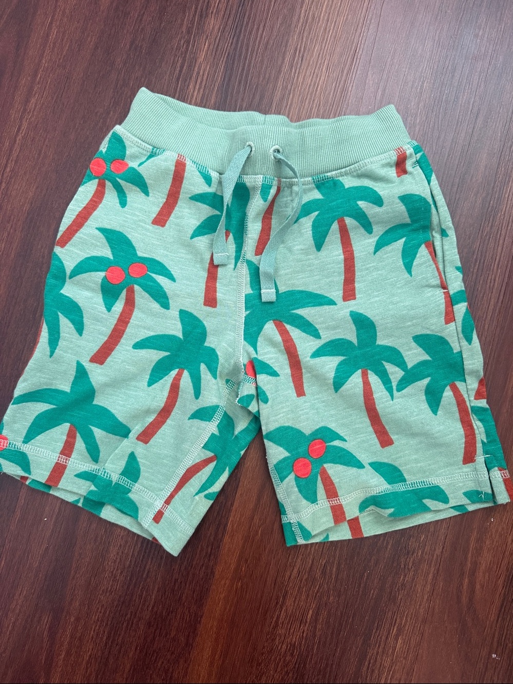 Hanna Andersson Tropical Trees Shorts